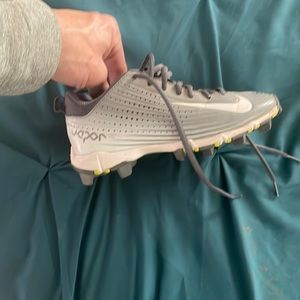 Youth nike cleats Vapor